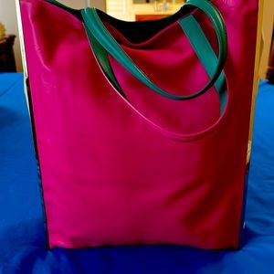 Italian Tote, 2-tone green and fuscia chiffon leather with a silk satin liner